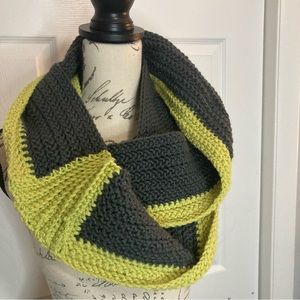 Gray and lime green winter scarf